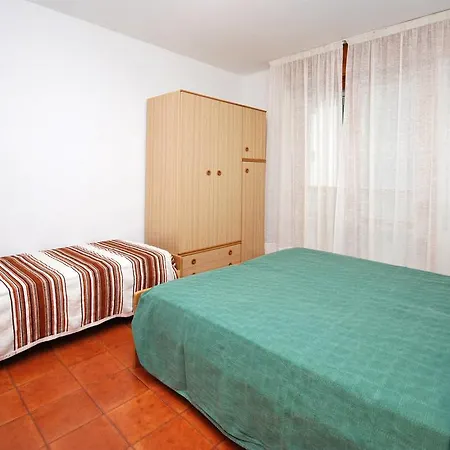 Las Palmas Apartment *